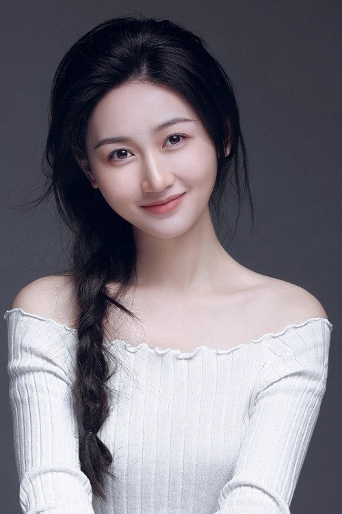 范奇 as Bi Xiang in A Camellia Romance