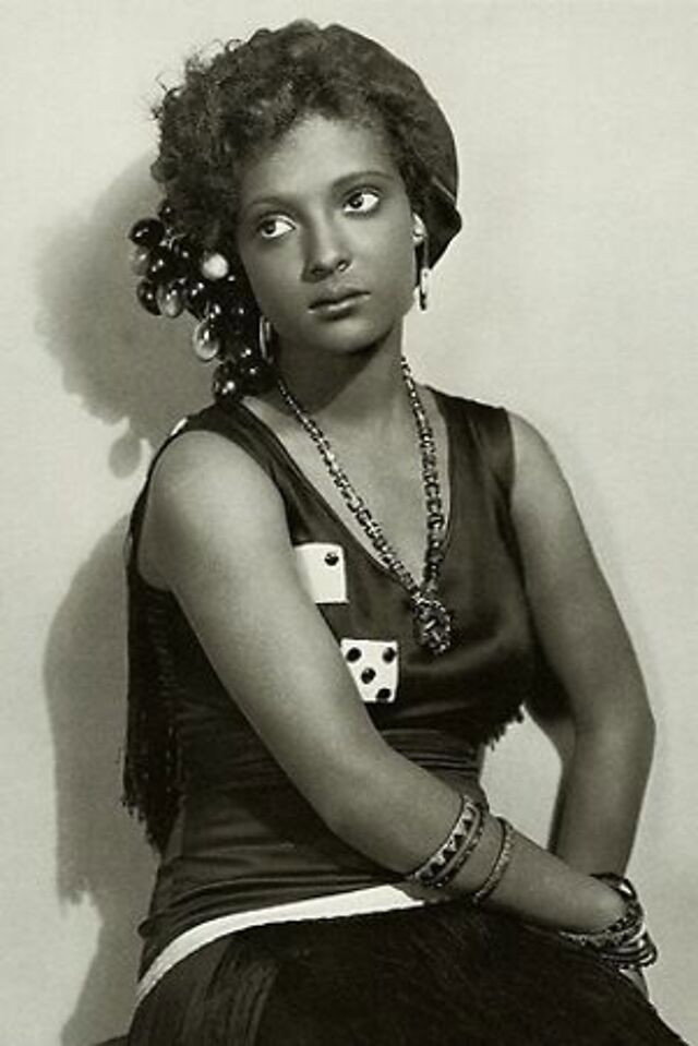 Nina Mae McKinney as Florella in Dark Waters