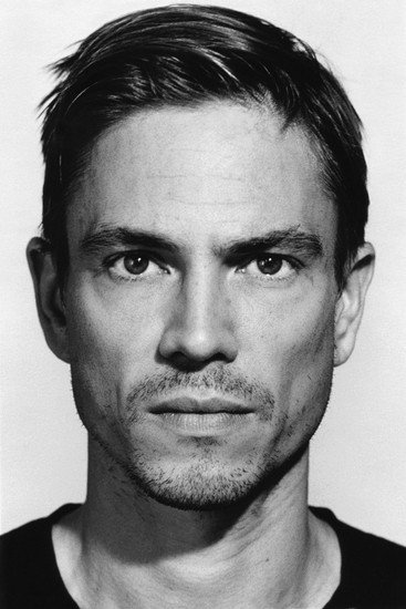Cyrille Thouvenin as Benjamin Wallenberg in Les Limiers
