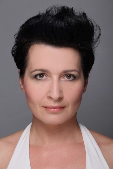 Kinga Ilgner as Renfri in The Hexer