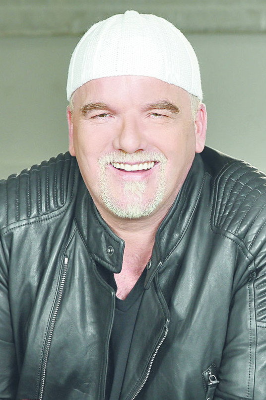 DJ Ötzi as Self - Jury in Herz von Österreich