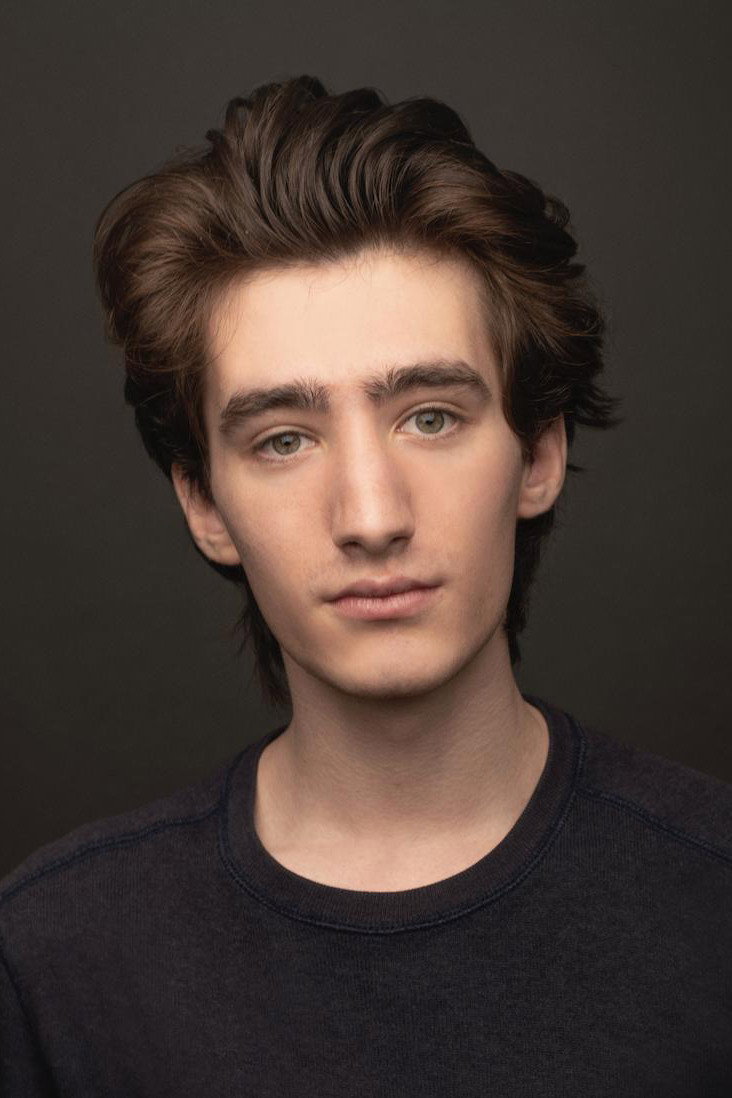 Theo Taplitz as Justin in Marisol