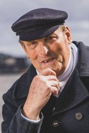 Dieter Bruhn as Knut Albrecht in Deichking