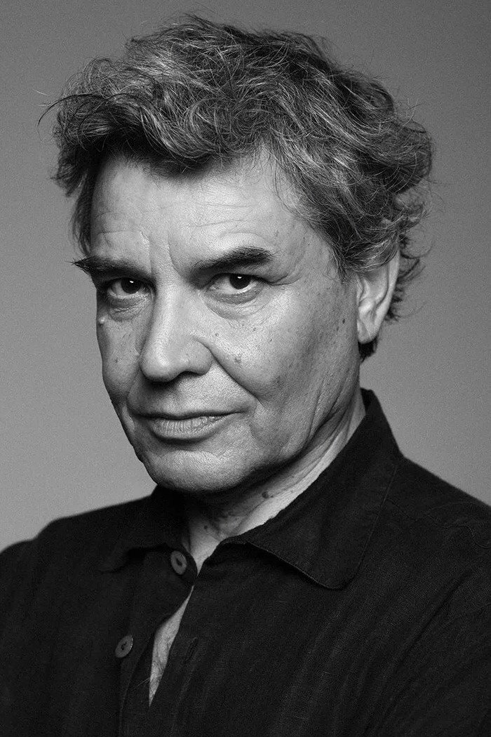 Alejandro Goic as Federico Andrade in Casa de muñecos