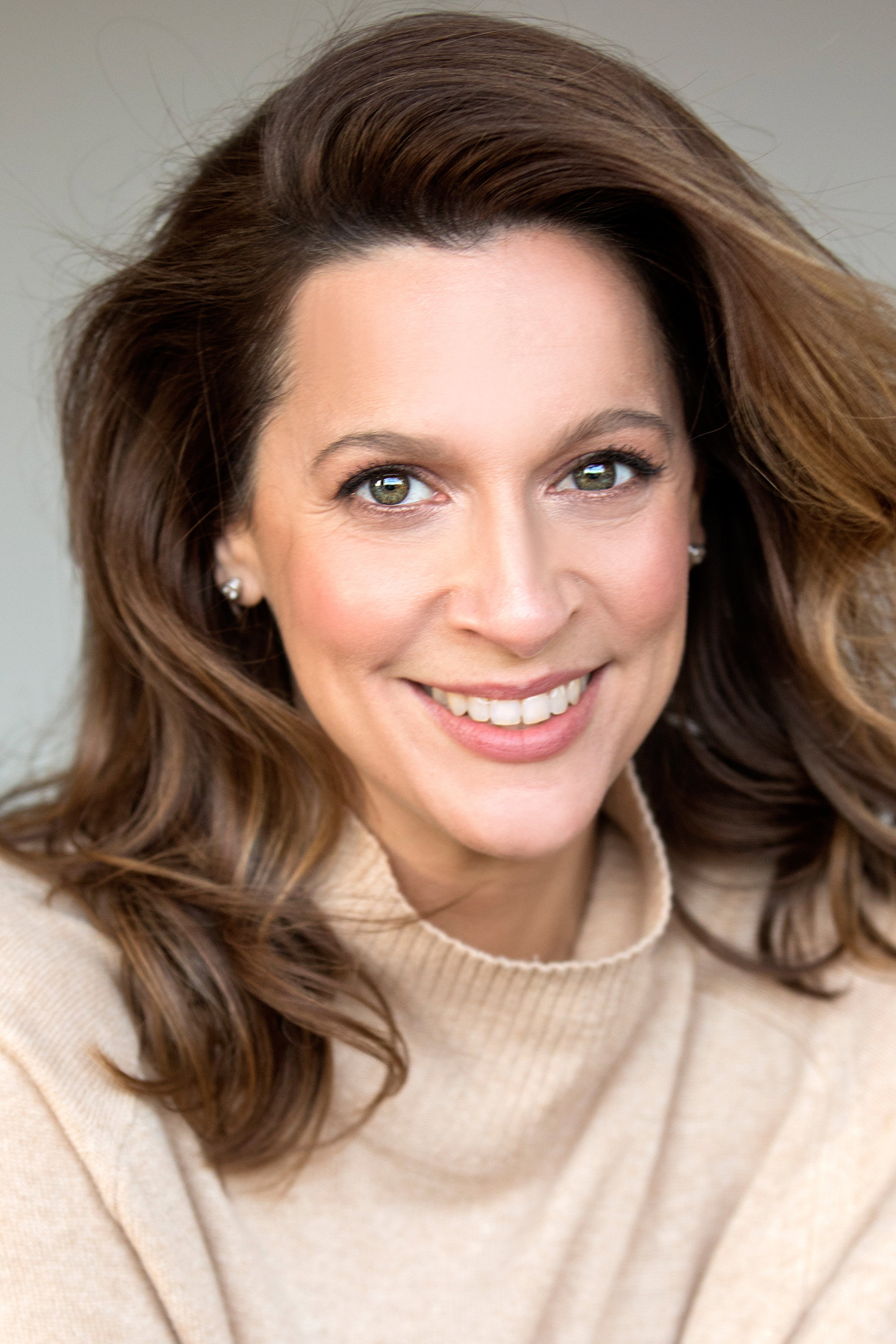 Marie-Soleil Michon as Self - Host in Coeur sans limites