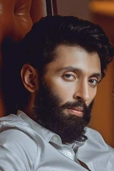 Vasanth Ravi as Prabhunath in Taramani