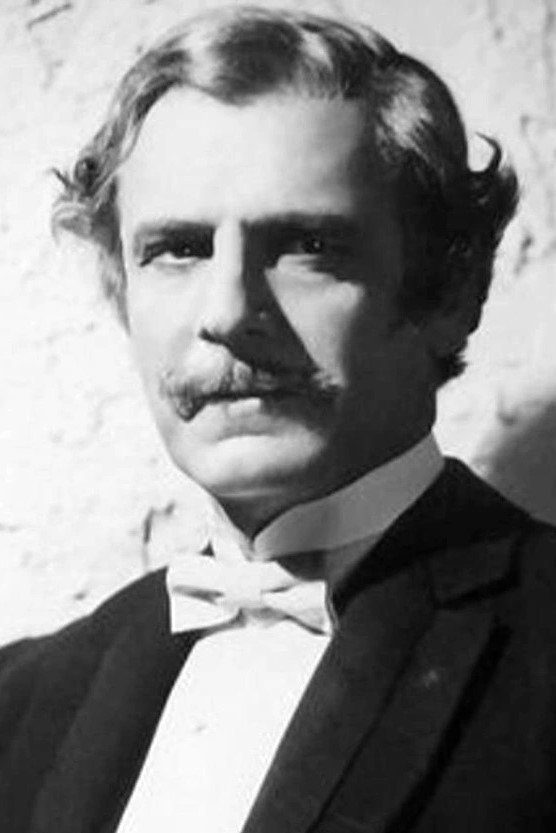 Alan Edwards as Bob Reynolds in If You Could Only Cook