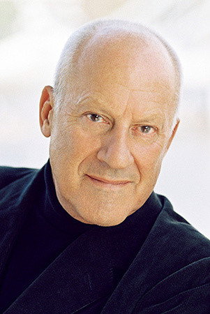 Norman Foster as Self in Urbanized