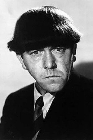 Moe Howard as Moe in Listen Judge