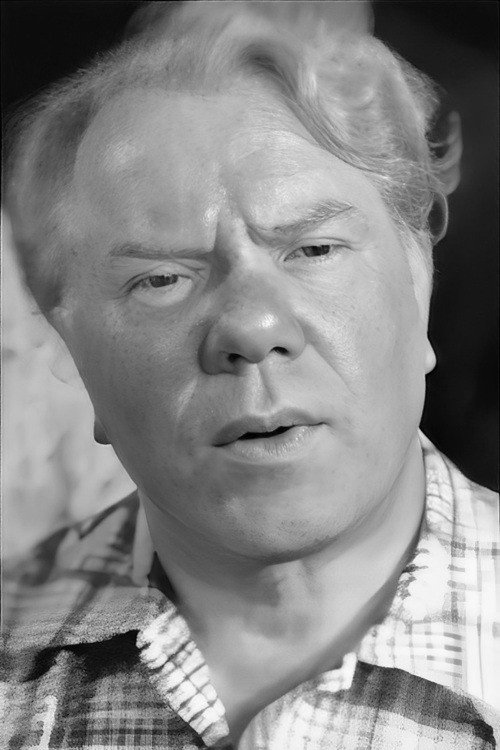 В. Кротов as гость на венчании in Privalov's Millions