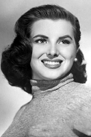Christiane Martel as María Santos in Estampida