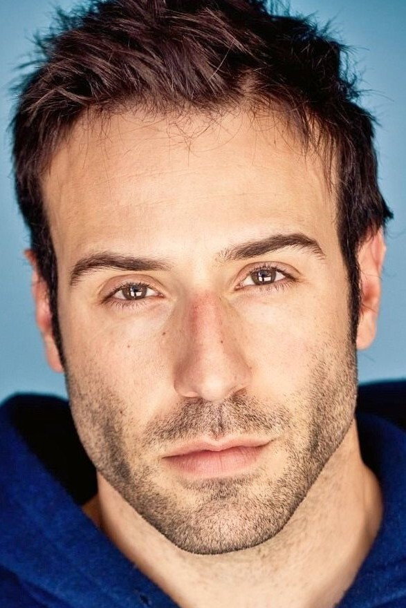 Coby Ryan McLaughlin as Luke Bowen in Women's Murder Club