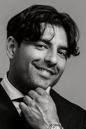 Ramon van der Lee as Self in Tijd is Geld