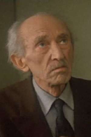 ვასილი კახნიაშვილი as Giorgi in Loma, the Forgotten Friend
