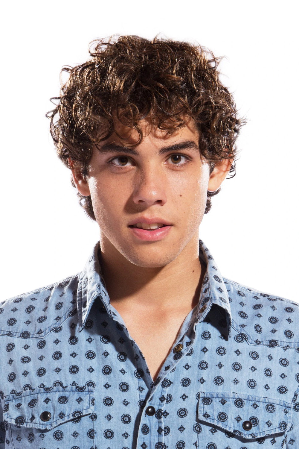Bruno Astuti as Bernardo 'Billy' de Souza in Juacas
