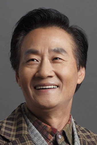 권병길 as President's Chief Secretary Yang in The President's Last Bang