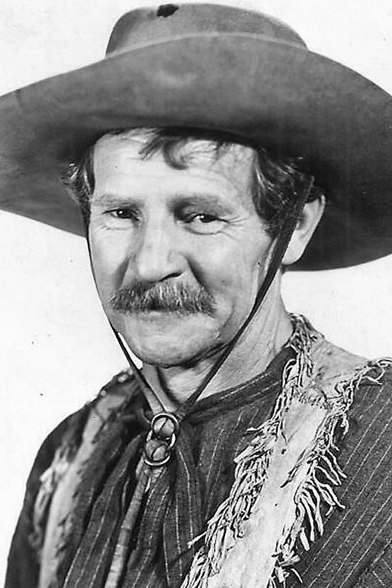 Budd Buster as Carter in The White Gorilla