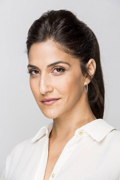 Magi Azarzar as Shani Shahar in Haverot