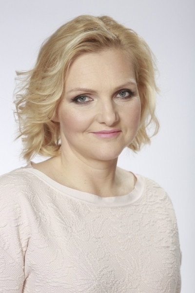 Ewa Konstancja Bułhak as Ania in Women's Day