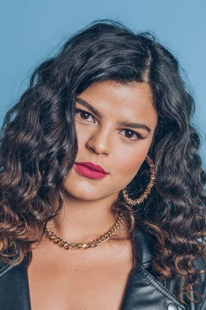 Amanda Magalhães as Young Maria in My Penguin Friend