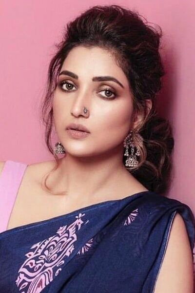Rupali Bhosale as Minal in Zero KMS