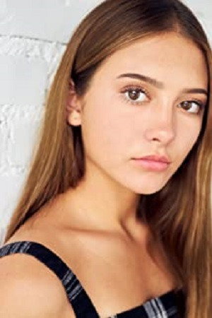 Elyse Cole as Young Anna in Martyrs