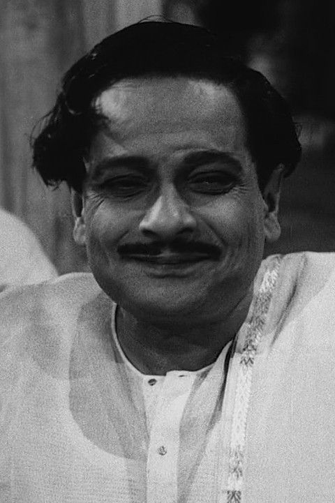Gangapada Basu as Sanat in Uttarayan