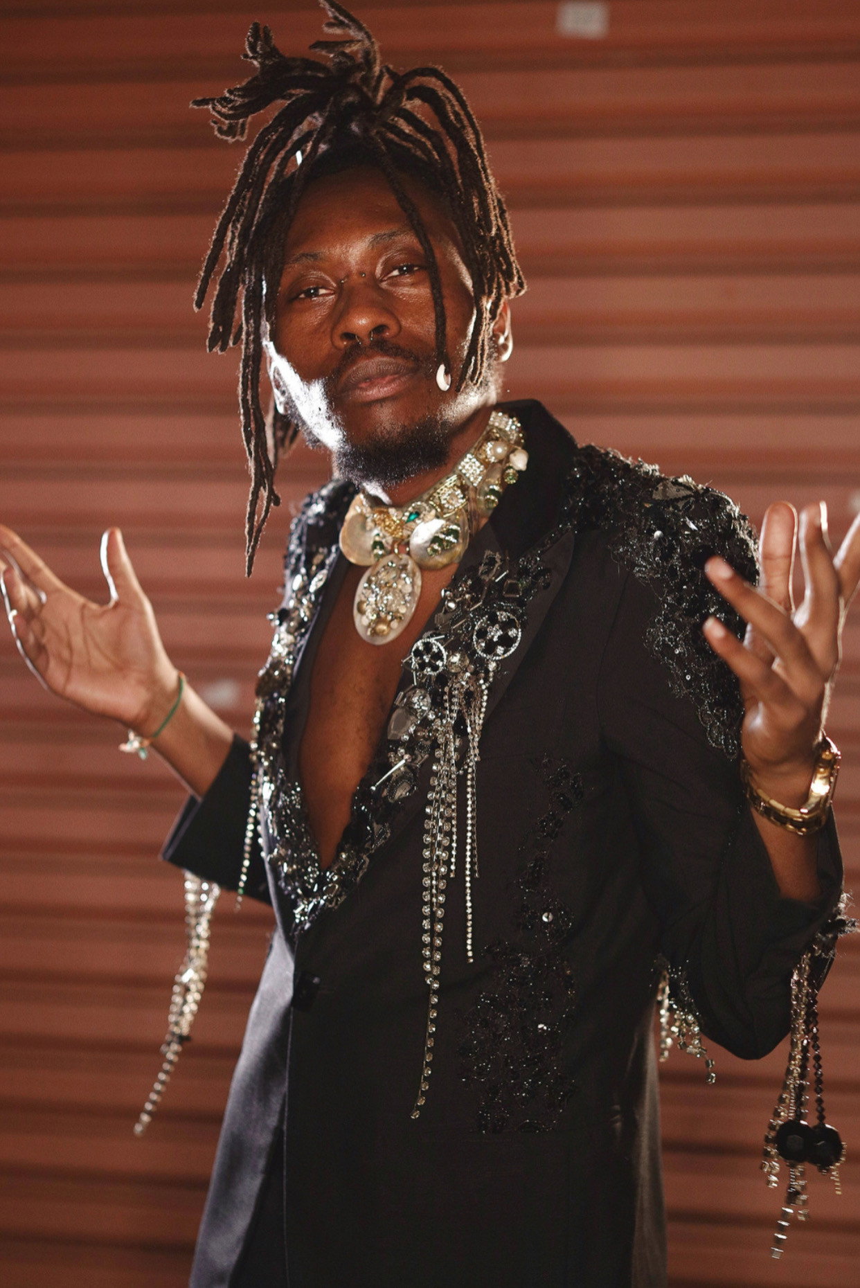 Rincon Sapiência as Janderson Fábio in Casa da Vó