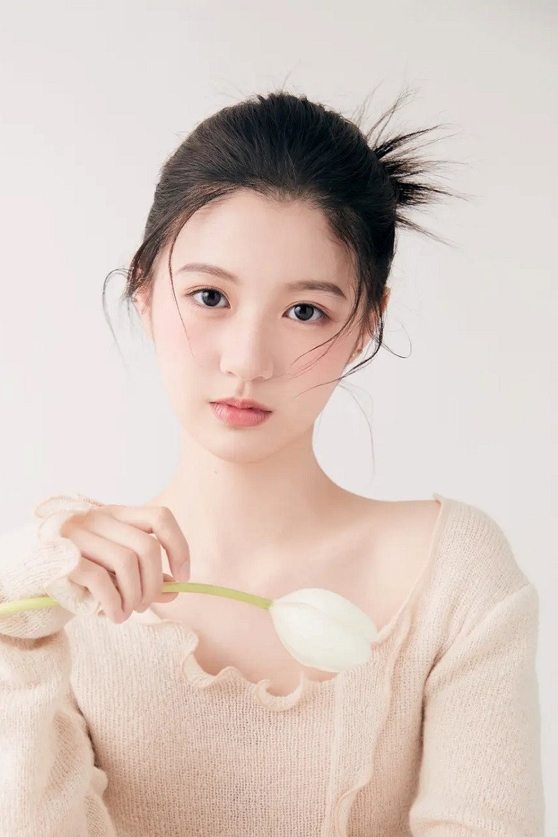Fan Jing Wen as Xiang Qingying in The Princess's Gambit