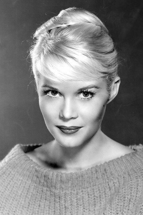 Dorothy Provine as Ann Conroy in Wall of Noise
