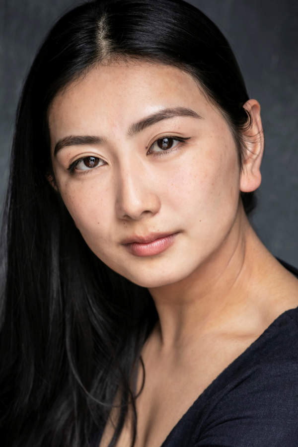 Lisa Zhang as Phoebe in Strange Brew