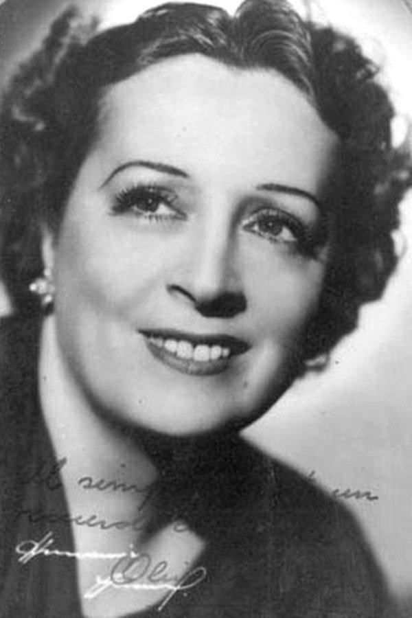 Olinda Bozán as Sebastiana in Los chicos crecen