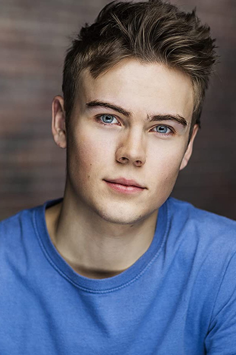 Gage Munroe as Toby Fox in The Night Before the Night Before Christmas