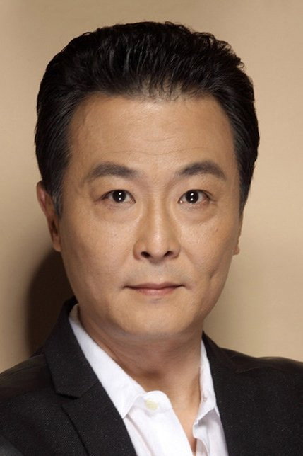 钱波 as Gong Ze in The Treasure Guardians