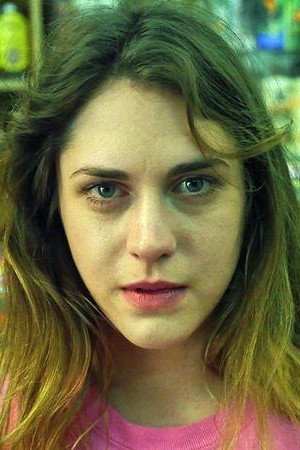Milena Studer as Kim in A/K