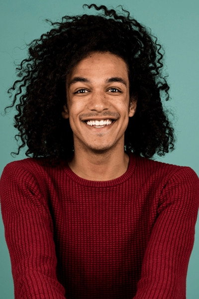 Jesse Mensah as Dido Willems in Goodbye Stranger