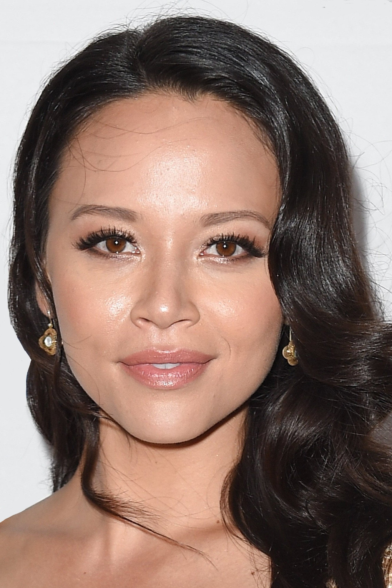 Melissa O'Neil as Lucy Chen in The Rookie