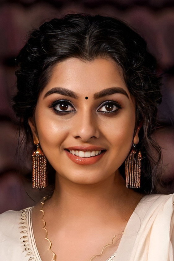 Niranjana Anoop as Saavithri in Nagendran’s Honeymoons