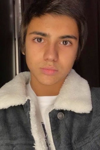 Lourenço Serrão as João in Escola das Artes
