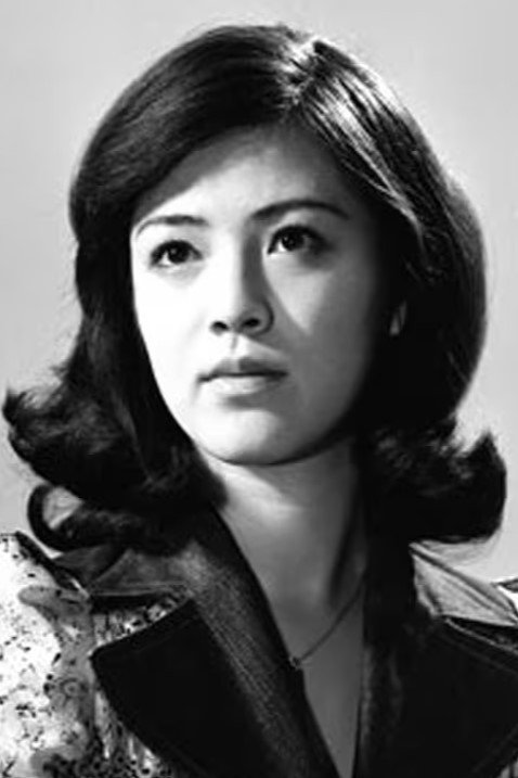 藍とも子 as Kyôko in Shunga
