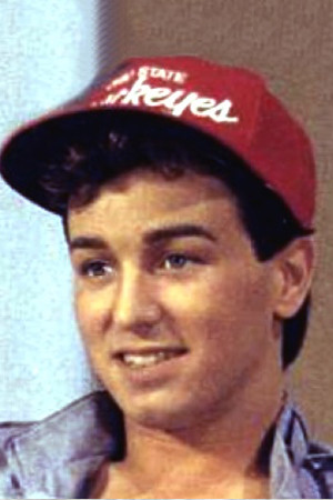 Danny Wade as (credited as Dan Wade) in Undercover
