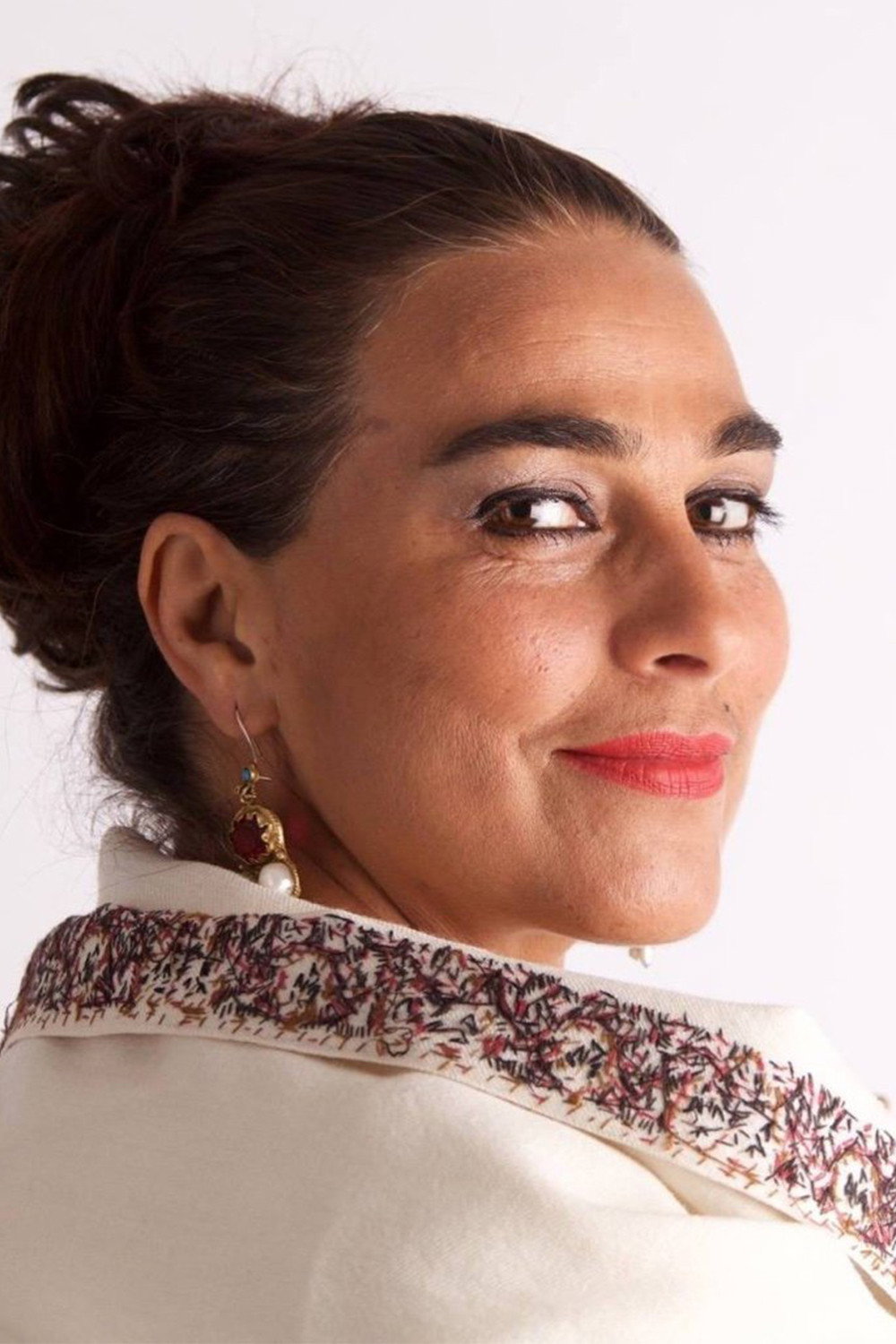 Hassina Burgan as The aunt in The Patience Stone