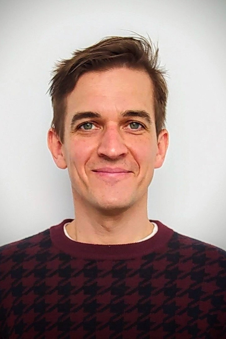 Adam Graczyk as Klaudiusz in Glasgow
