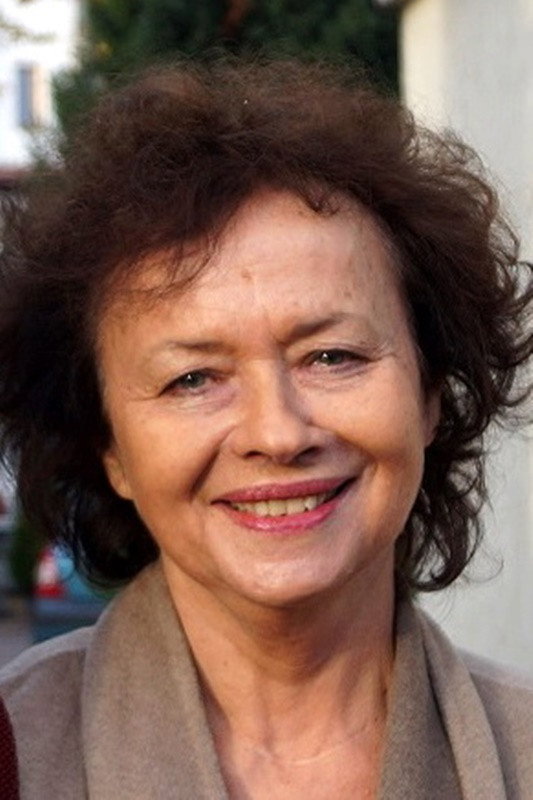 Joanna Szczepkowska as Dr. Jaworska in Miracle Seller
