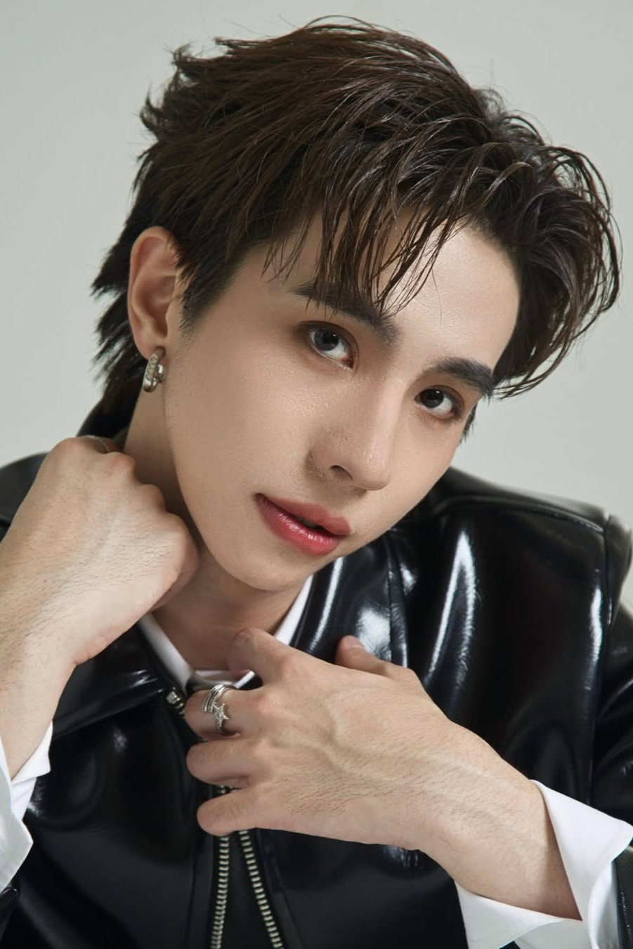 ชินดนัย เดชะวลีกุล as Kla in Live In Love