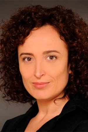 Chusa Barbero as Ángela in Kill Me Tender
