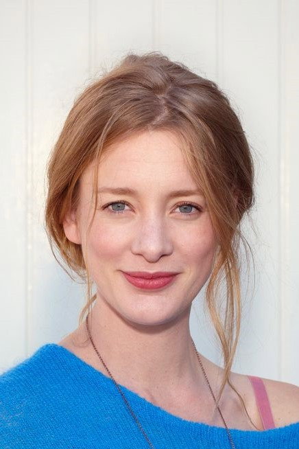 Noortje Herlaar as Debby Peters (Beatrix) in Koningshuis the Musical