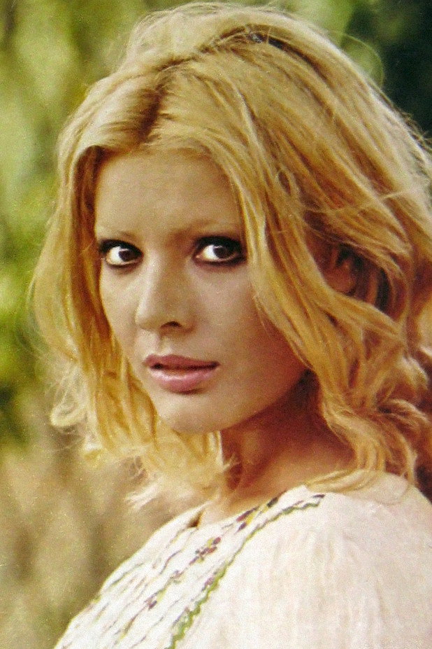 Lorenza Guerrieri as Jill in The Narco Men