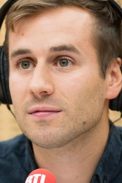 Benoît Daragon as Self in C médiatique