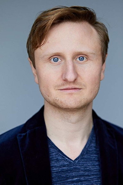 Michael Kranz as Niklas in Zwei Zimmer, Balkon